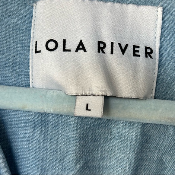 Lola River Blue Denim Chambray Button Up Light Was Short Sleeve Shirt - Picture 8 of 8